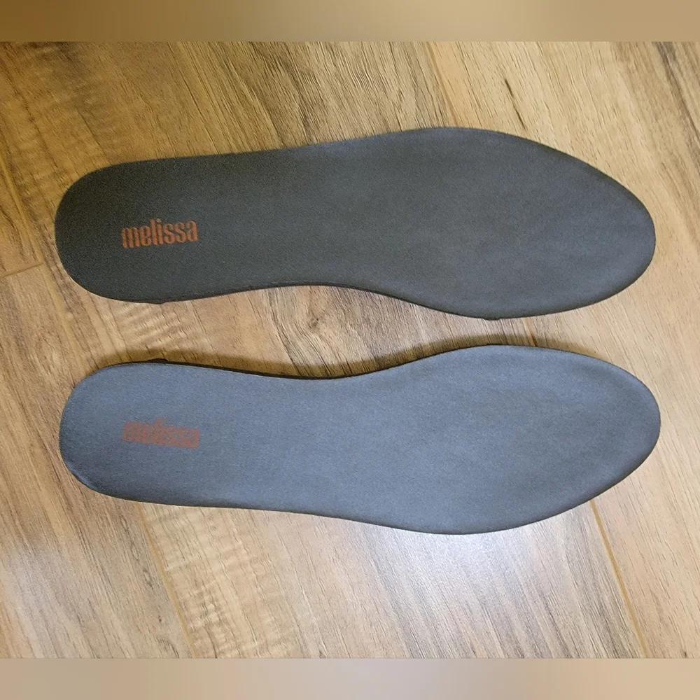 MELISSA CREW sneakers, size US 8 - Picture 9 of 12